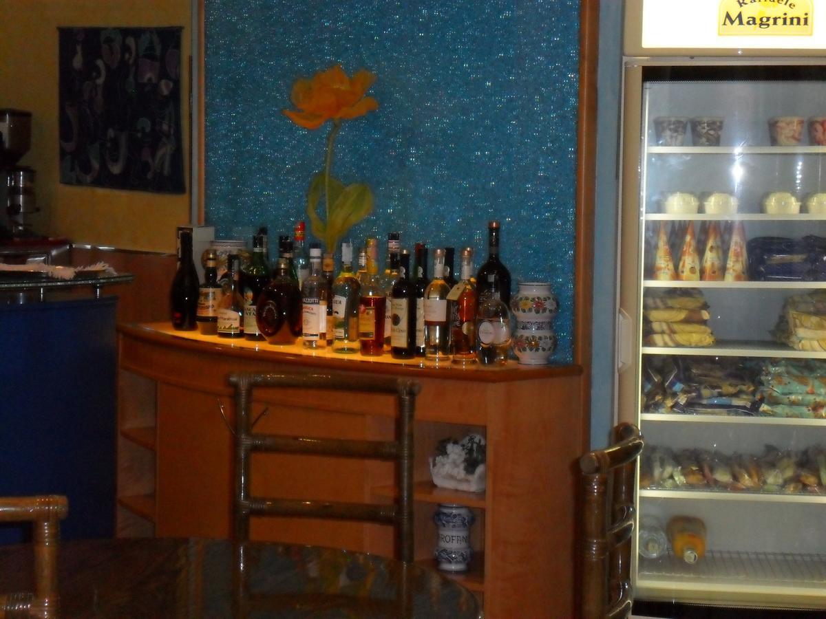 Hotel Silvi Сільві-Марина Екстер'єр фото